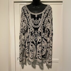 Simply Couture Mesh Embroidered Blouse! 🖤